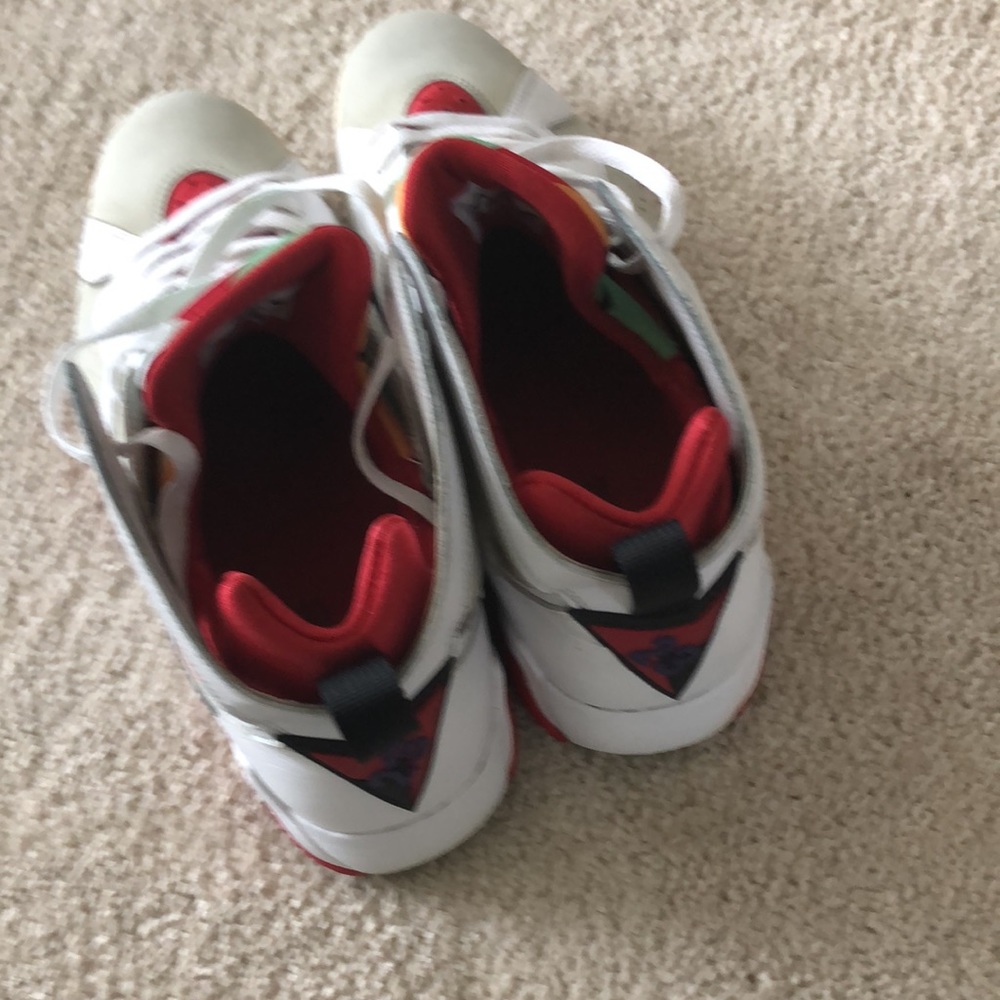 Shoes - Picture 2 of 4